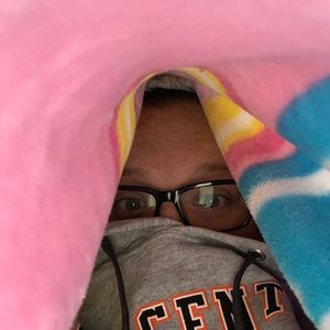 Meet your Posher, Elizabeth